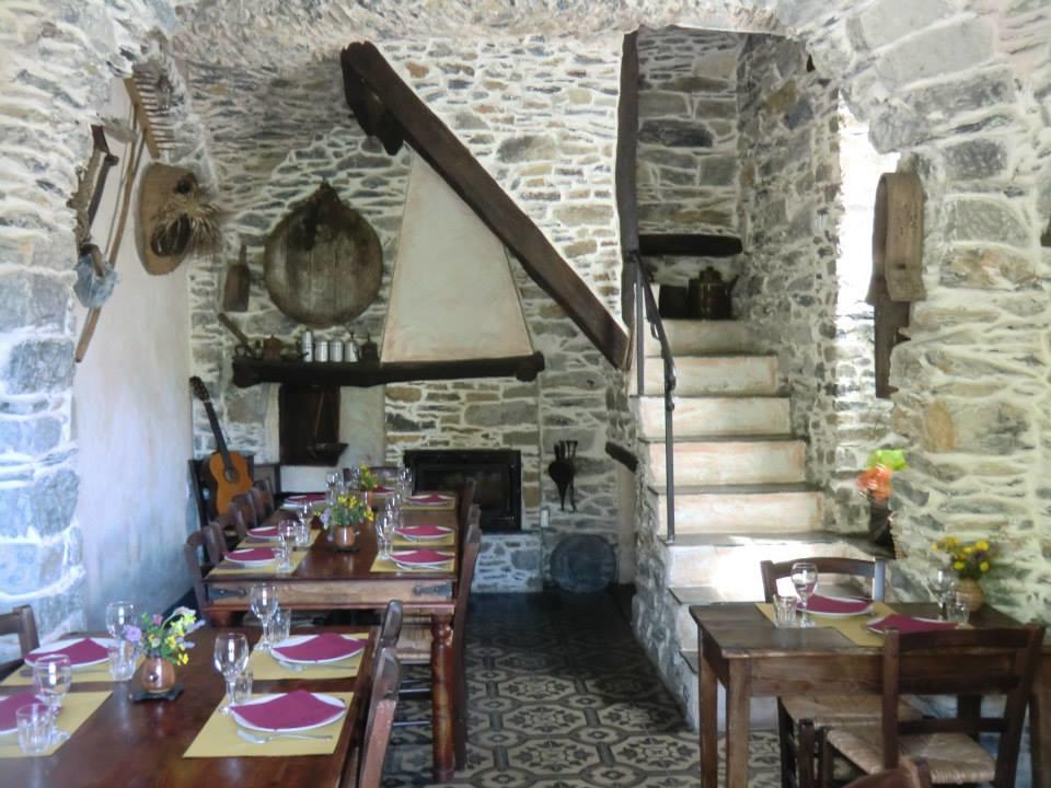 Agriturismo La Fontana Dell'Olmo Hotel Molini di Triora ภายนอก รูปภาพ