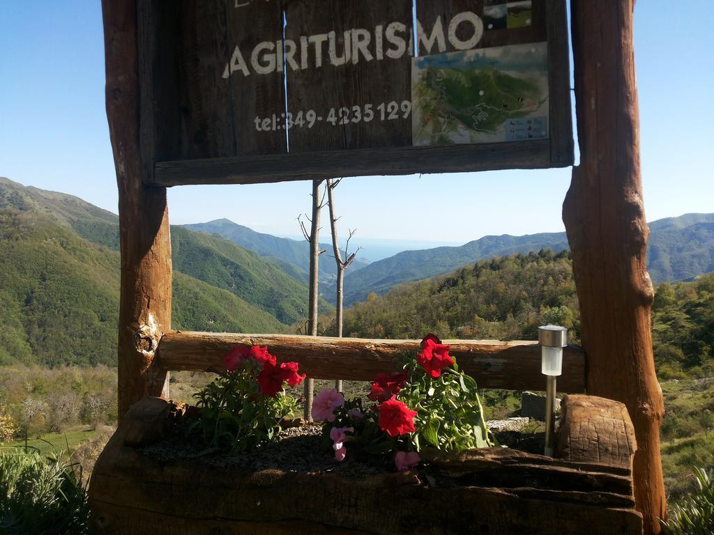 Agriturismo La Fontana Dell'Olmo Hotel Molini di Triora ภายนอก รูปภาพ
