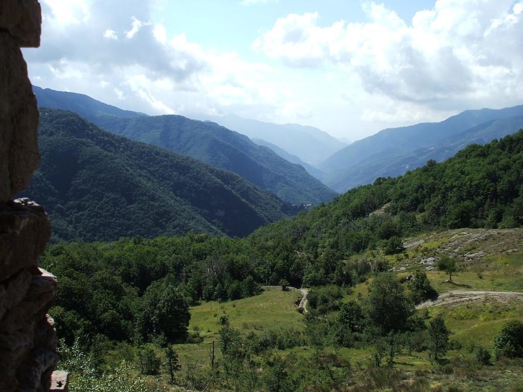 Agriturismo La Fontana Dell'Olmo Hotel Molini di Triora ภายนอก รูปภาพ